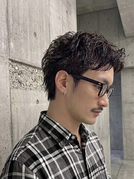 クイル(quill)の写真/【メンズ個室】ビジネスマン必見！歴の長い本格オーナーが創る、清潔感抜群の大人メンズ髪。