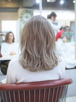 コニ(Coni) ♪Coni♪ホワイトアッシュベージュグラデーション