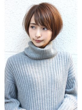 レウナ 外苑前(Reuna) 黒髪でも可愛くひし形ショートボブ　丸みが綺麗