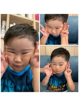 カナエ(CaNaE) ダブルピース