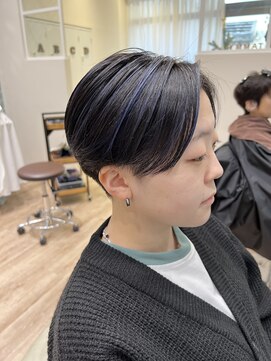 タミー 武蔵小杉(TAMMY) ハンサムショート　メッシュ　ハイライト　ブルー