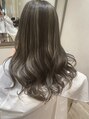 リム(RiM) コントラストハイライト　アレンジヘア似合うカラーご提案します