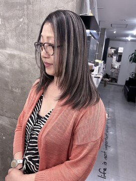 キング 梅田(K!ng) 縮毛矯正髪質改善ハイライトレイヤーカット梅田美容室エクステ