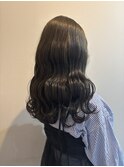 オリーブベージュ