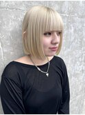 mini bob×white blonde