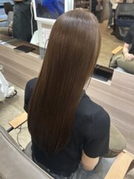 ルチア パリ(Luccica PARIS) 【Luccica PARIS sayumi】オリーブベージュ×メモリーケアカラー