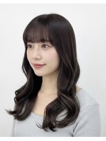 チャチャブラン(cha-cha Blanc)&nbsp;韓国風くびれロング×シースルーバング｜艶感ダークカラー