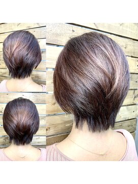 ニチカ 銀座(NYCKA) 冬色×ショートボブ