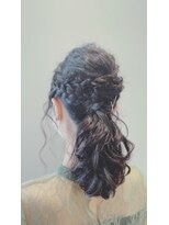 ビースリー ロア 簡単ヘアアレンジ×結婚式お呼ばれヘアー 2021/10/16