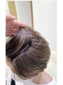 白髪ぼかしハイライト×ショート