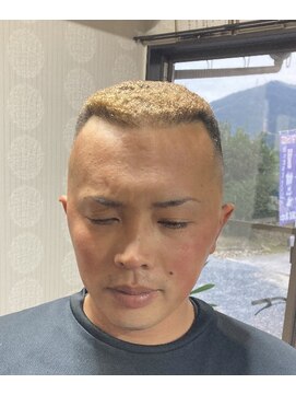 ピシャッとニ代目銀二郎 ニクロパーマ【広島/理容室/古民家バーバー二代目銀二郎】