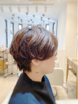 ローレルバイアイリス(Rourel by ailis) 20代/30代/ショート/ショートボブ/パーマ/池袋/池袋駅