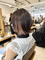 小森谷,切りっぱなしボブ美髪ピンクブラウンイヤリングカラーg88
