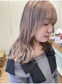 ミルクティーベージュ