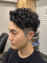 ビンゴ(BINGO)&nbsp;1223黒髪短髪ショートアップバング束間ツーブロック刈り上げ