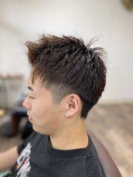 ヘア ナヴォーナ 大浦店(hair NAVONA) スパイキーショート