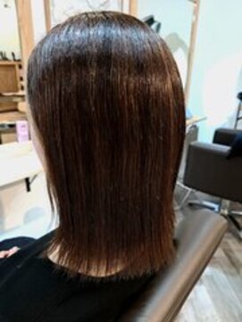 カラ(Cara) ミディアムボブ♪