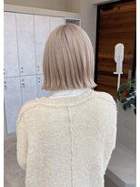 アム(am)&nbsp;切りっぱなしボブグレージュボブミルクティーベージュボブ