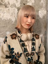 シータ(sheta) 【sheta三畑】小顔ボブルフクリーミーベージュ裾カラー黒髪