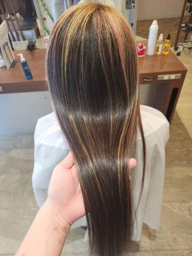 エイクス 津田沼(AQs) ミディアムヘア/暗めカラー/グランマッシュ/千葉