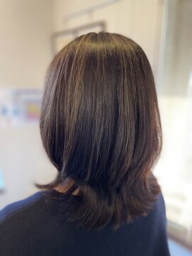 ナゴミ(NAGOMI) まとまり艶ブラウンミディ