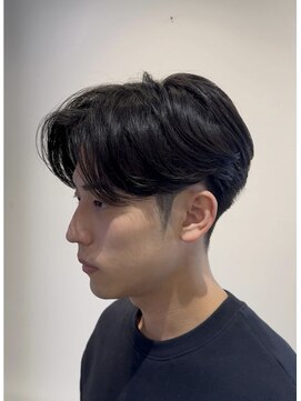 ビビット 大宮店(Vivid) センターパート/ニュアンスパーマ/大宮/メンズカット