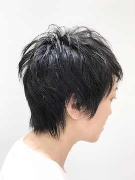 ユキオ オブ ヘアー(YUKIO of Hair) 30代40代 ☆襟足すっきりで小顔見せ☆ショートstyle