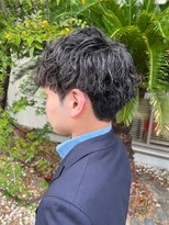 ナカオコアフュール(NAKAO COIFFURE) ビジネススタイル　ツーブロックスタイル　ツイストパーマ　束感