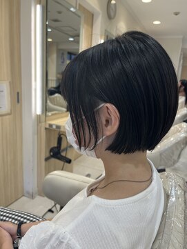 アッシュ 成瀬店(Ash) ミニボブ