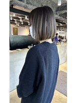 ビビッド(vivid)&nbsp;バレイヤージュボブハイライト切りっぱなしスタイル