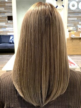 ココバイファニック(Coc. by funic) 酸熱トリートメント×サラツヤ【関内】