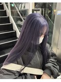 白に落ちるバイオレットカラー