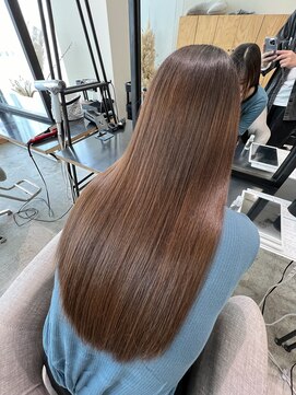 ラヴィエ(RAVIE) 【半田・髪質改善】縮毛矯正/トリートメント/マンツーマン