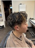 ツイストスパイラルパーマ × ハイライト