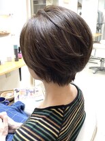 ヘアアンドメイクフリッシュ(HAIR&MAKE FRISCH) ハイライトショートボブ