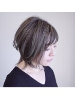 クロエバイラヴィズム 古町6番店(CLOE by LUVISM)&nbsp;表面と内側の色抜け差を活かした擬似ハイライトカラー