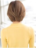 耳かけタイトなショート
