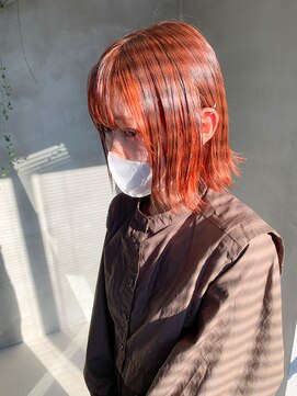 テトヘアー(teto hair) 外はねボブ、フェイスフレーミングカラー、オレンジ