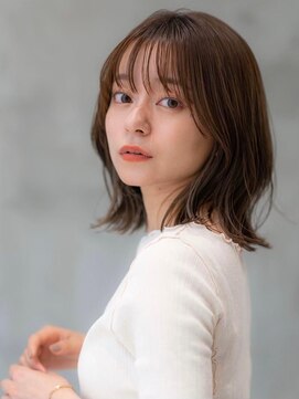 ドットハリス(.Hallis) 大人かわいい/小顔/ミディアムレイヤー/20代30代40代