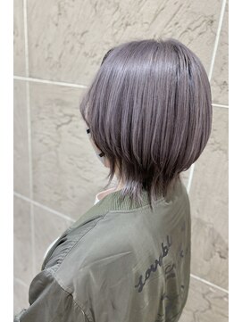ザ ラボ アングゥ(The Labo ungu) ウルフカット/シルバーカラー/ハイトーン