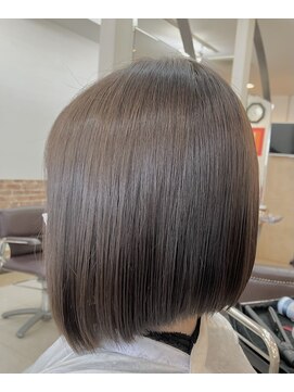 カットハウス はさみの部屋 ショートボブ/前下がり/イングラ/ラベンダーグレージュ/前髪あり