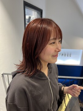 トレス(TRESS) 外ハネボブ　レイヤーミディアム　暖色カラー　ピンクカラー