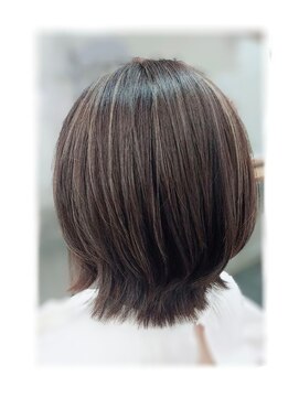 オシャマヘアー マチニワ店 脱白髪染めハイライト