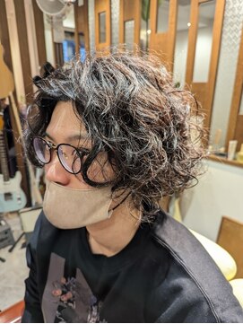 ヴィシュヌヘアー Visnu Hair メンズワイルドルズーパーマ