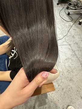 ヴィータ 田町(vi ta) 透明感グレージュ