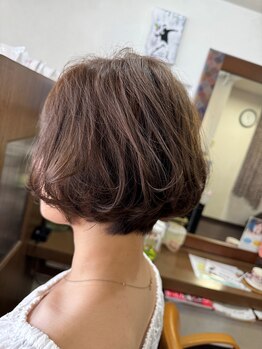 ヘアーサプリ(hair sapli)の写真/大人女性の髪のお悩みにお任せください！自然な仕上がりで、理想の色味が叶うのグレイカラー。