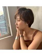 オキシロンカラー取り扱い☆髪のエイジングや発色効果を高める新しいヘアカラー剤でグレイヘアケアも!