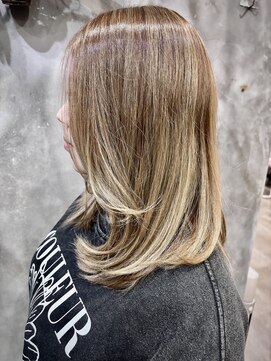 ナチュラルハイトーンカラー