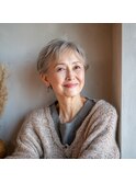ミセスショート/50代/60代/グレーヘアー/白髪ぼかし