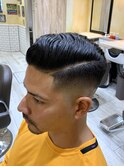 ハイフェード　パートスタイル　<理容室> <男性専門>